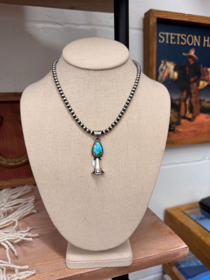 The Sadie Pendant and Pearl Necklace SET