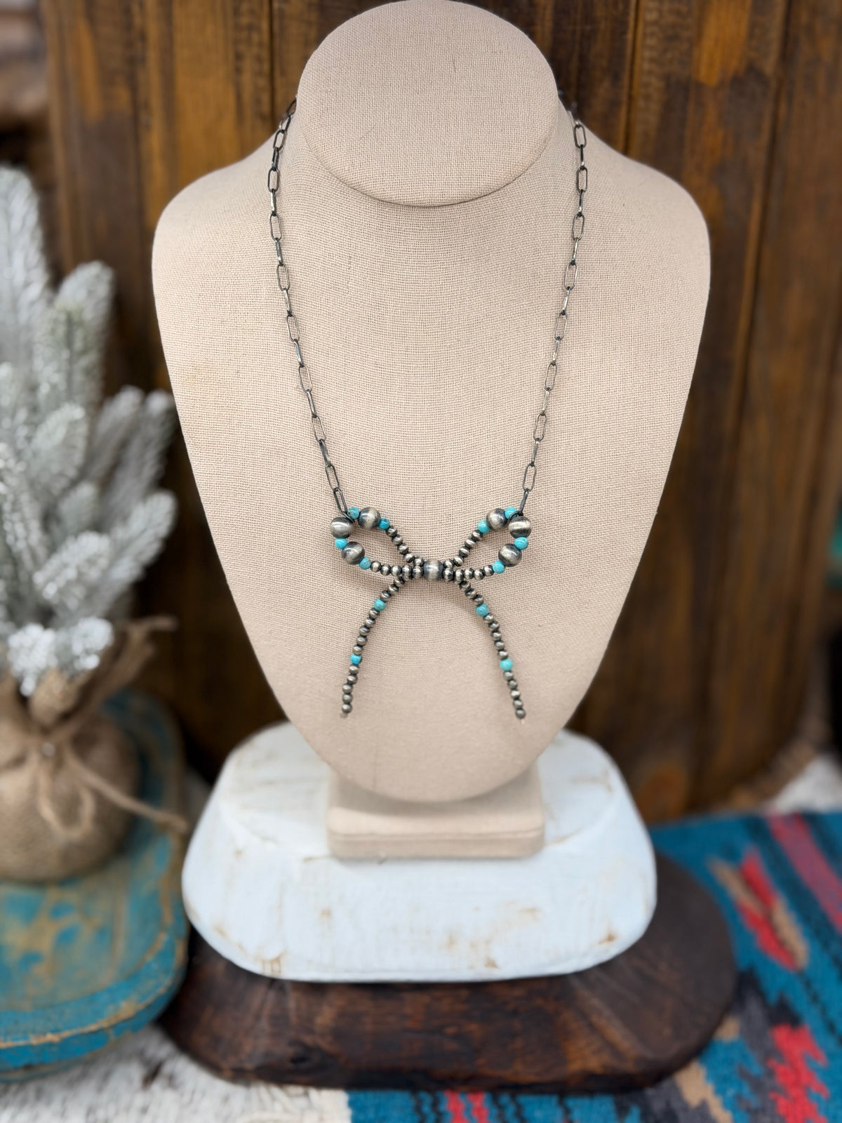 The Zara Bow w/ linked chain