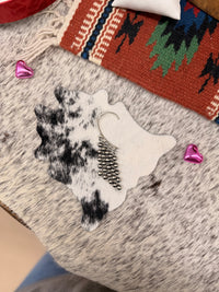 The Hidden Pearls Ear cuff