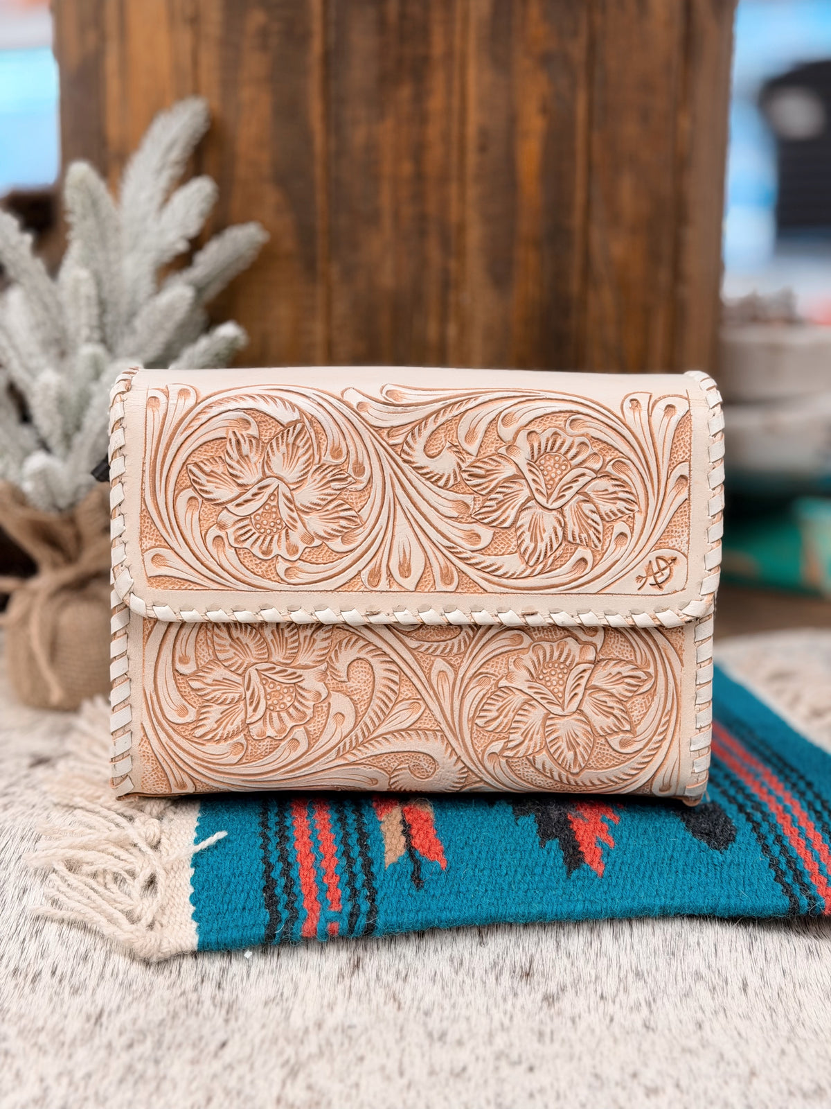 The Lila Leather Purse