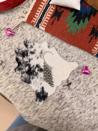 The Hidden Pearls Ear cuff