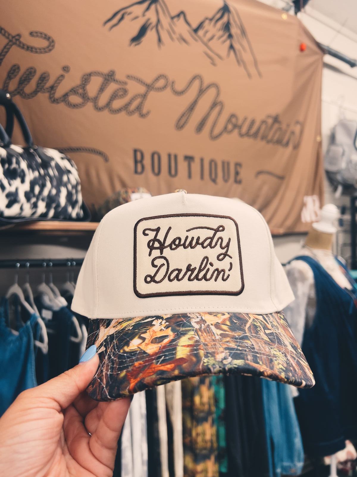 Howdy Darlin Trucker hat