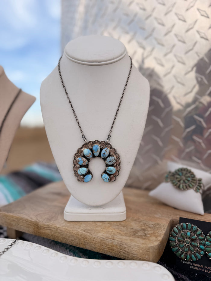 The Golden Hills Naja Necklace