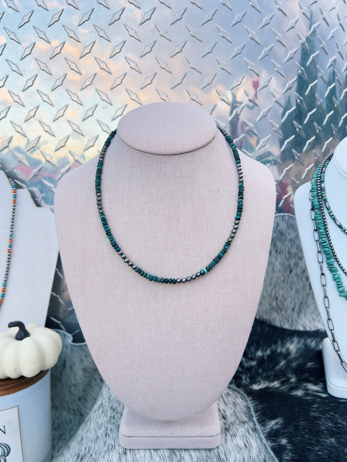 The 4mm Pearls & Turquoise rounds necklace