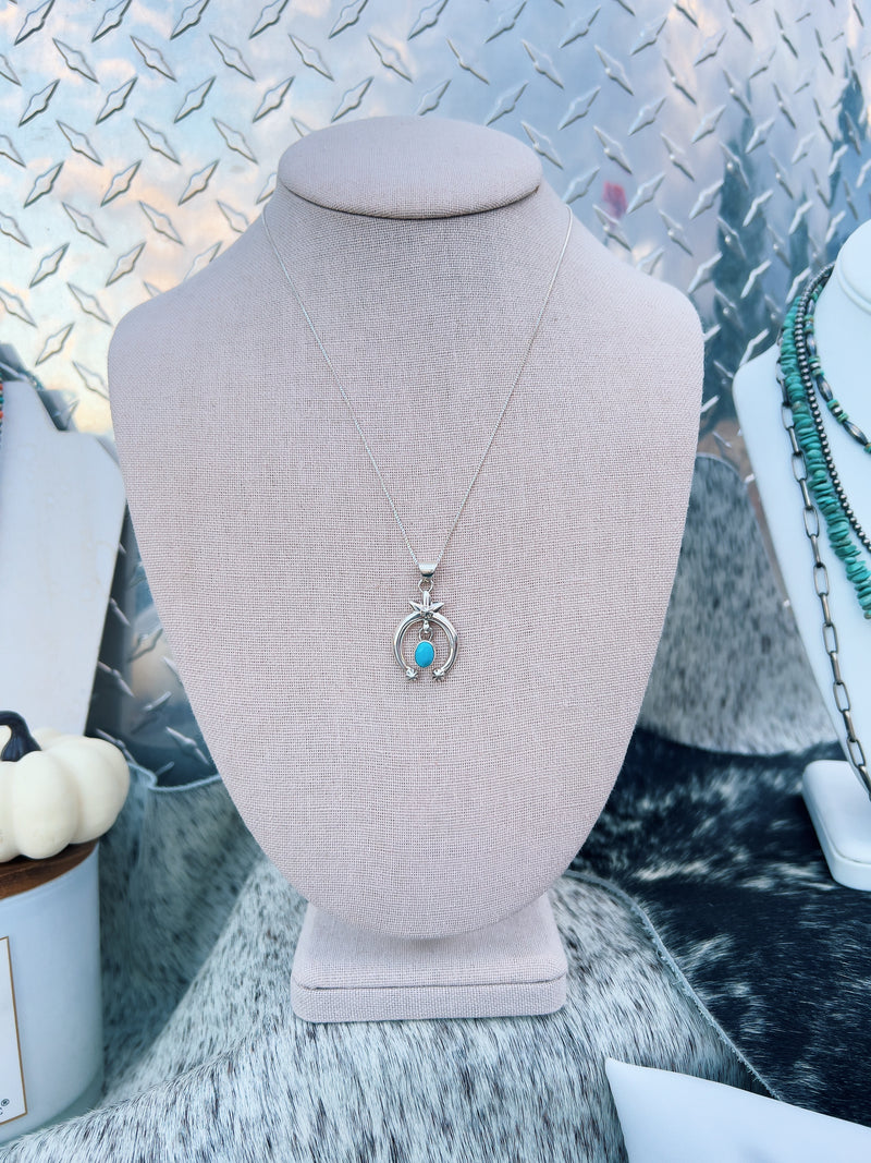 The mini Turquoise Naja necklace